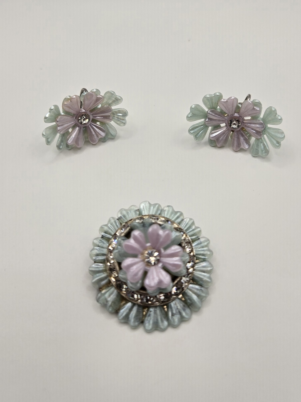 Vintage 1940s Rhinestone & Enamel Floral Brooch & Earrings Set โ Mint & Mauve